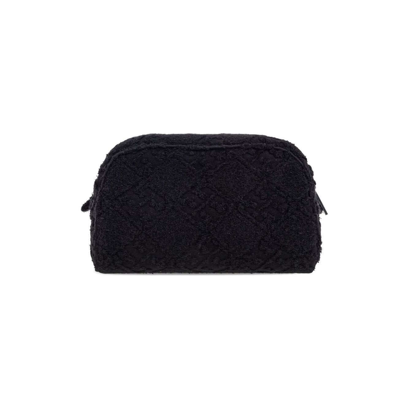 Front view with bag zipped and handles upright.