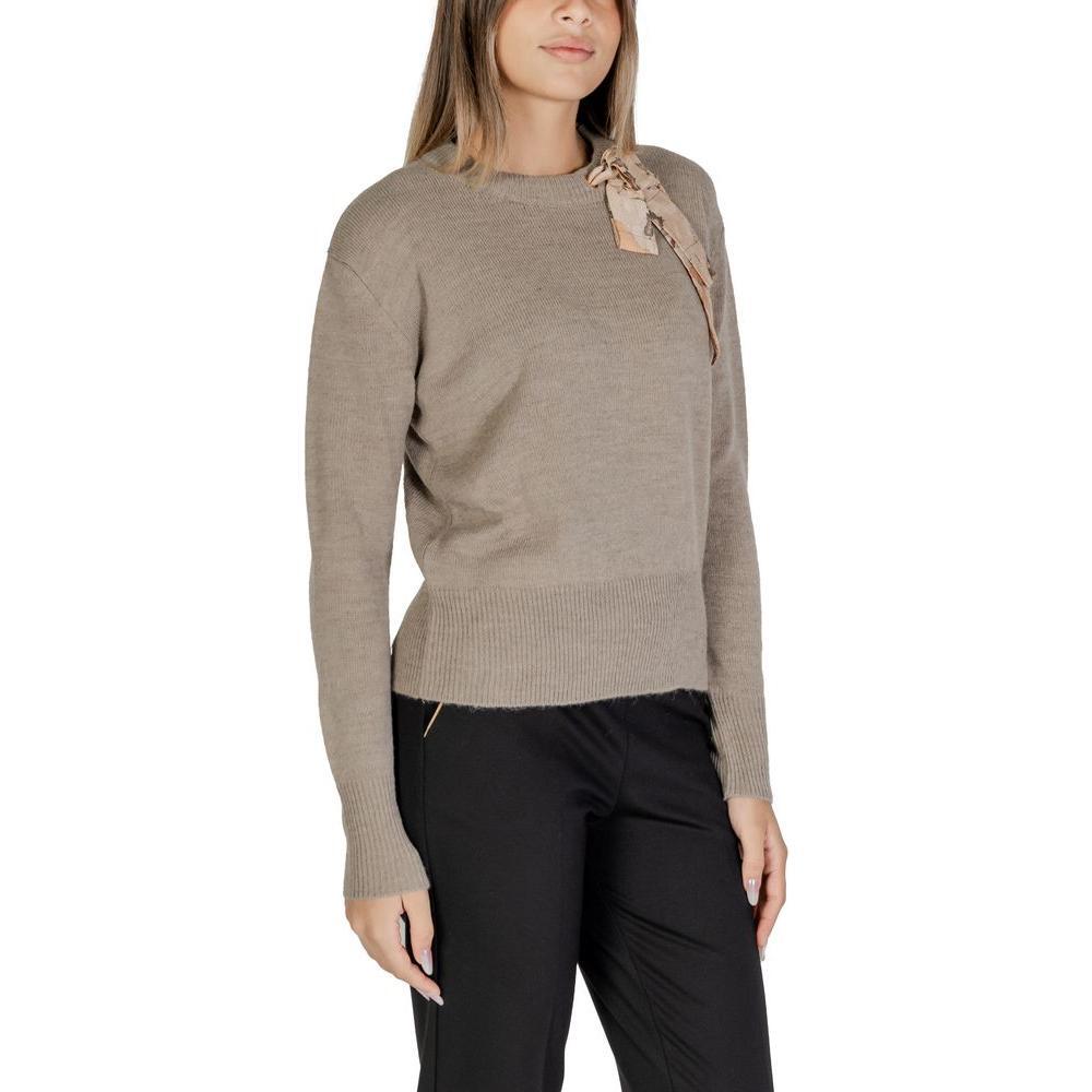 Alviero Martini Prima Classe Beige Polyester Sweater AL-15610600127-IT40|S