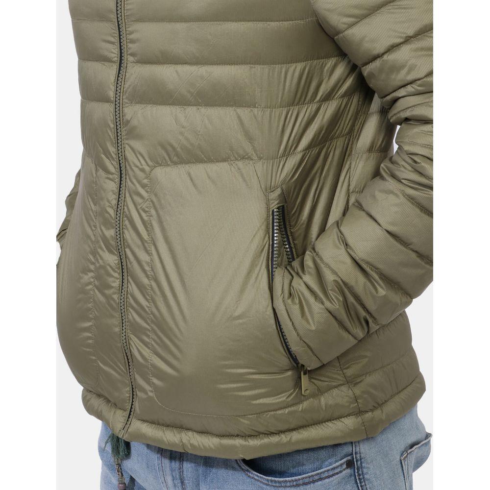 Front view with bag zipped and handles upright.