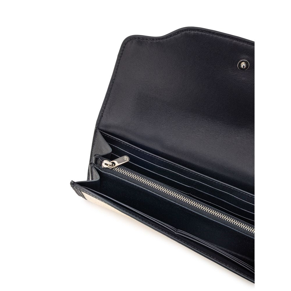 Front view with bag zipped and handles upright.