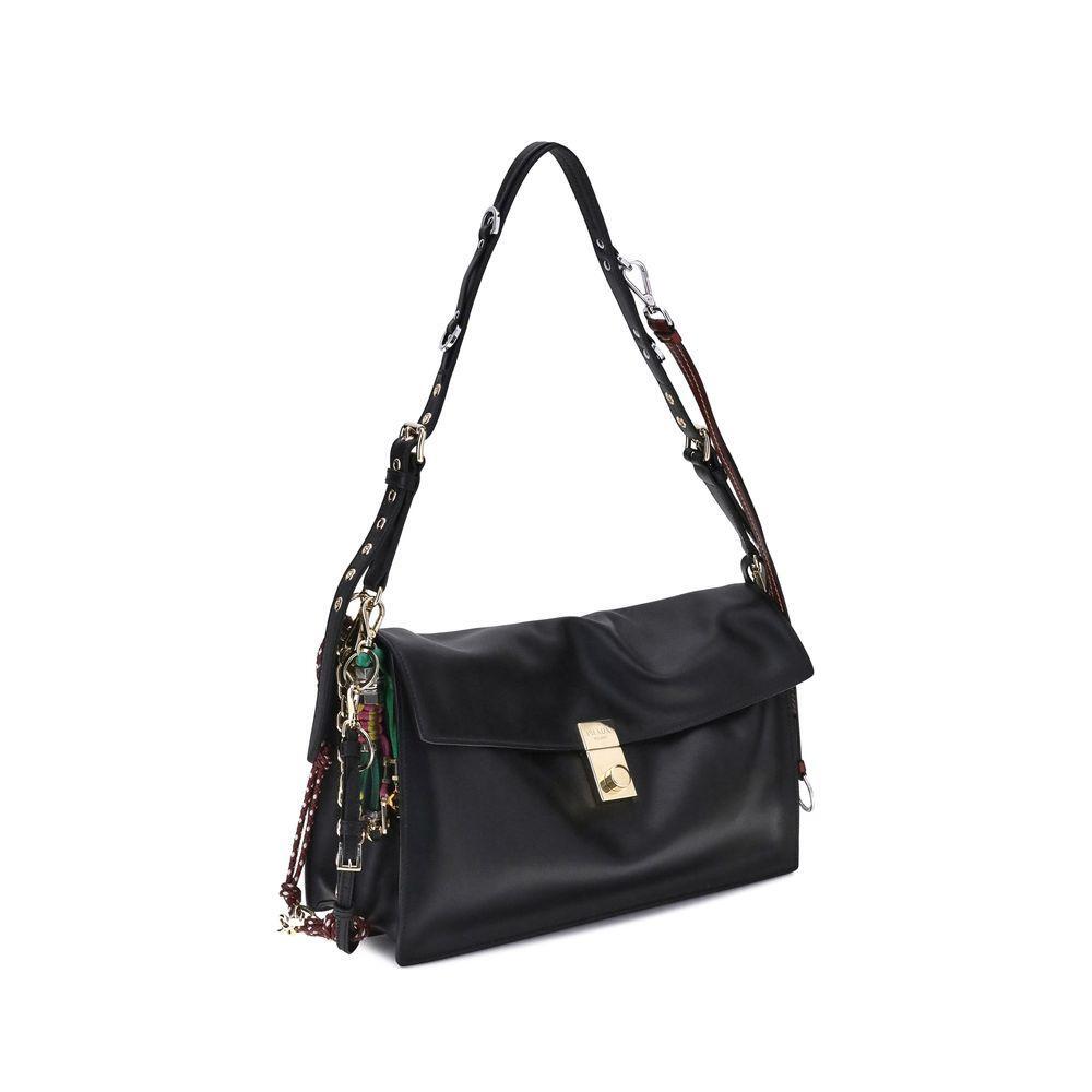Front view with bag zipped and handles upright.