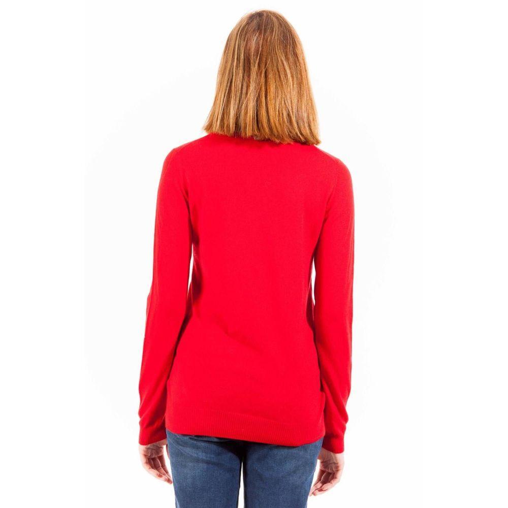 Front view with bag zipped and handles upright.