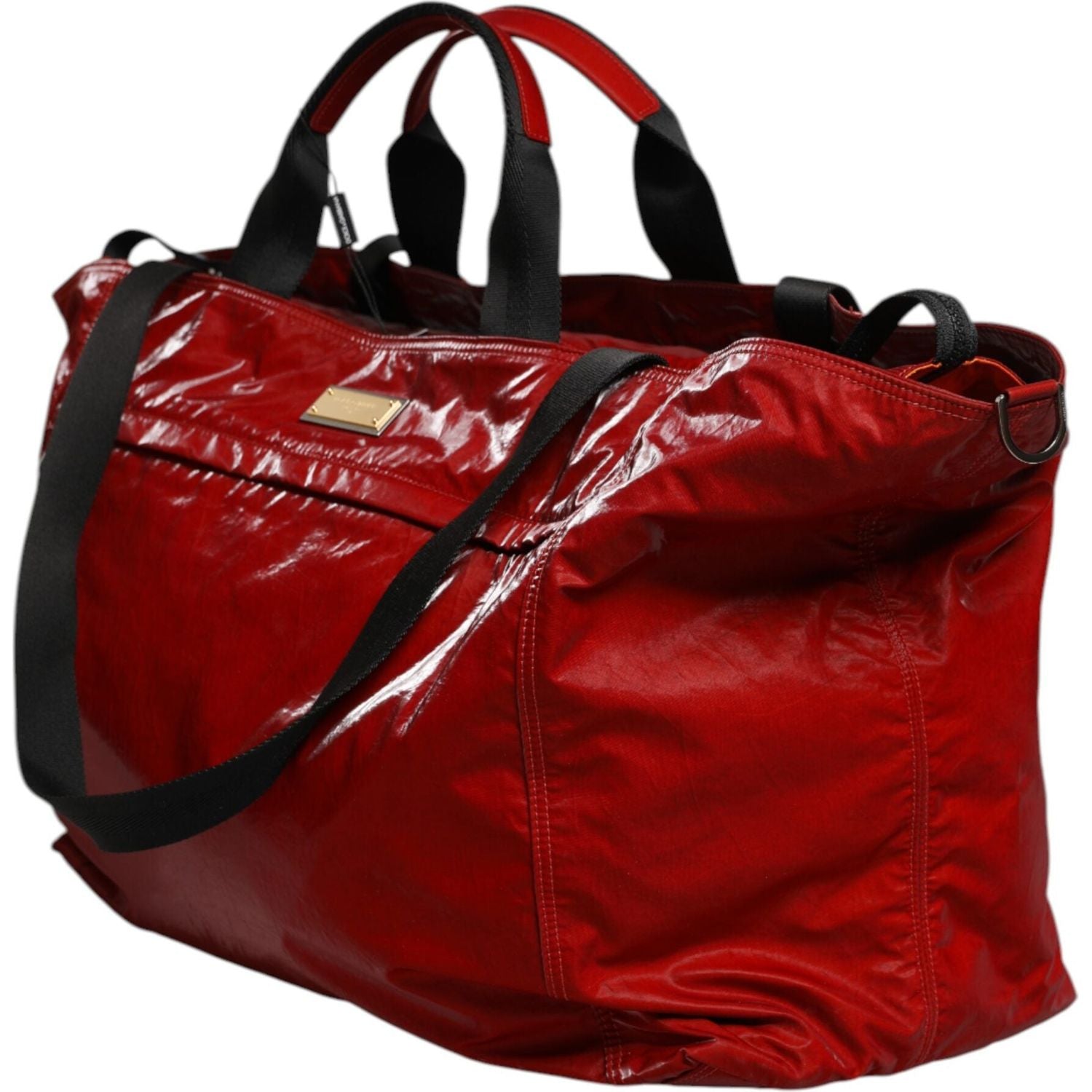 Front view with bag zipped and handles upright.