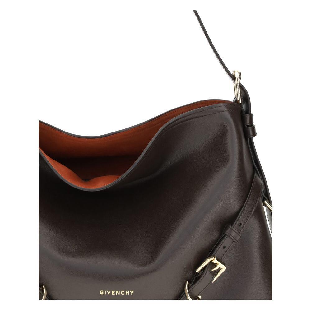Front view with bag zipped and handles upright.
