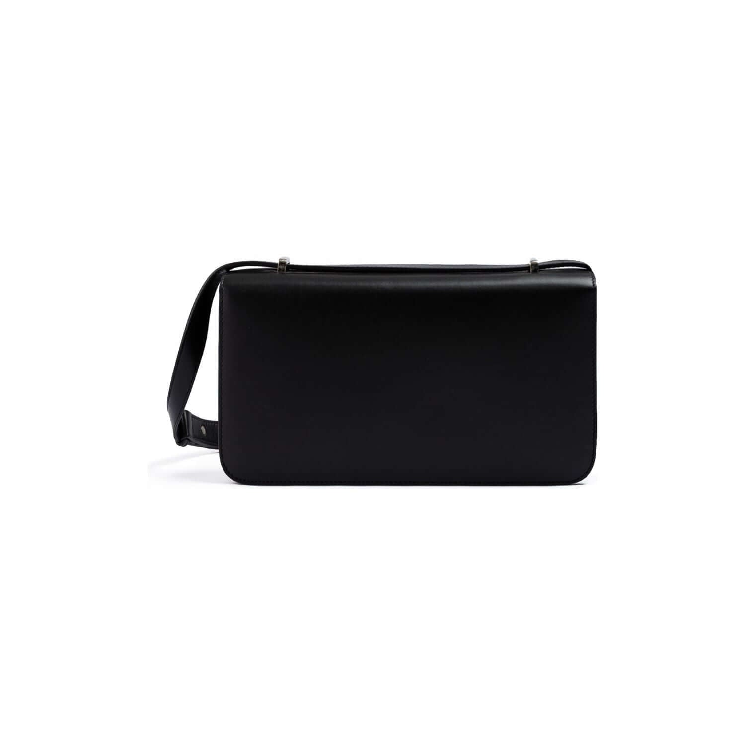Front view with bag zipped and handles upright.